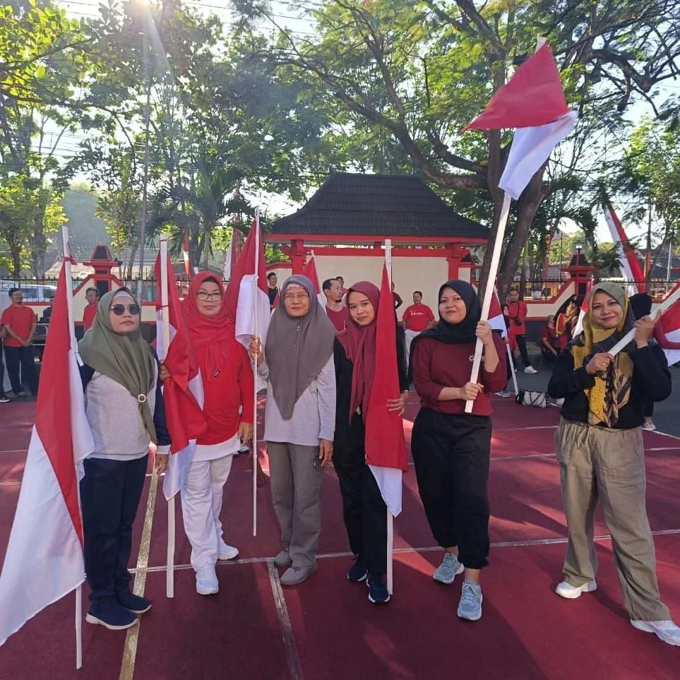 Lomba dalam rangka memperingati HUT RI ke-78 di halaman Setda Kabupaten Sukoharjo