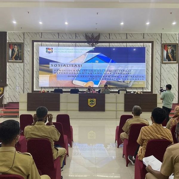 Sosialisasi Pengelolaan Informasi Administrasi Kependudukan