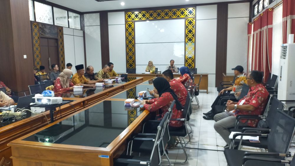 Rapat Koordinasi Pelaksanaan PADUKA (Pelayanan Adminduk di Desa/Kelurahan)