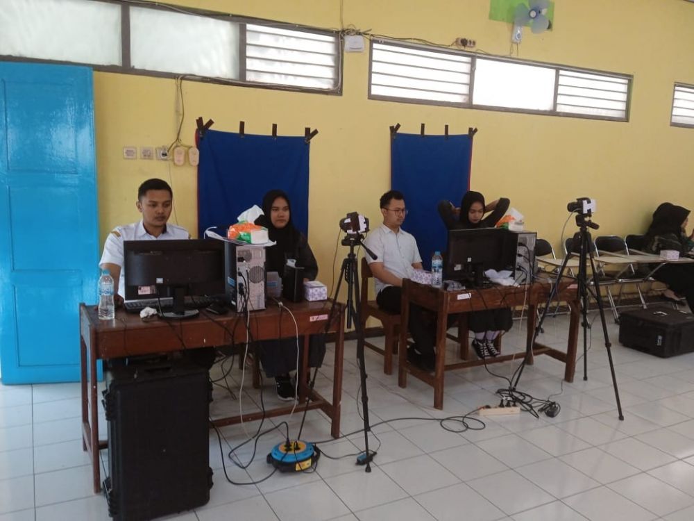 Perekaman KTP-el pemula di SMK Saraswati Sukoharjo