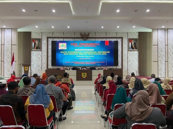 Rapat koordinasi, komunikasi, informasi dan edukasi terkait pencatatan sipil dengan tema "Arti Pentingnya Dokumen Kependudukan".