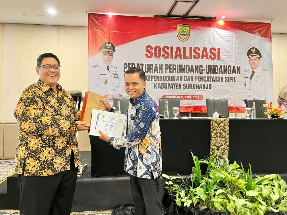 Pelaksana Layanan Teladan Disdukcapil Kab. Sukoharjo Periode Januari hingga Juni 2025